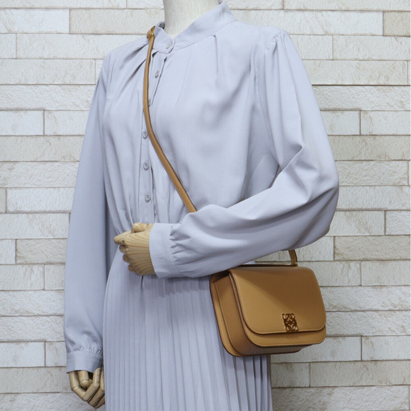 LOEWE Goyas Small Bag Shoulder Bag LOEWE Calf Beige - Picture 2 of 8